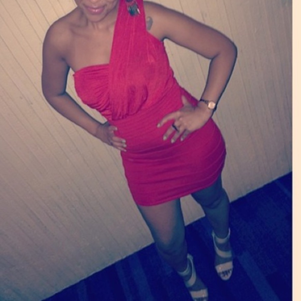 Mini Red bandage party dress